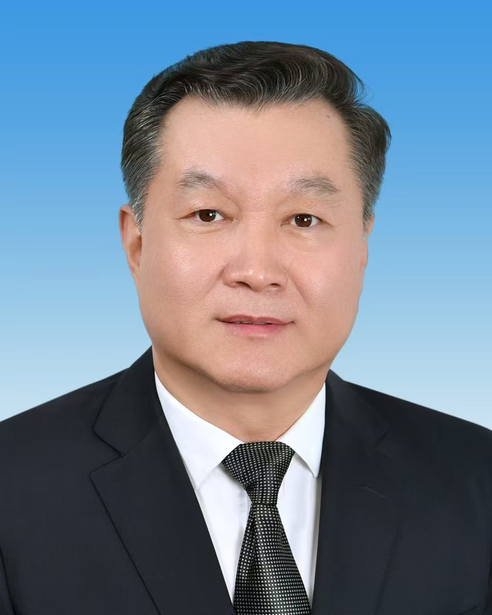 成人抖音
党组成员、副厅长兼省乡村振兴局局长张世伟
